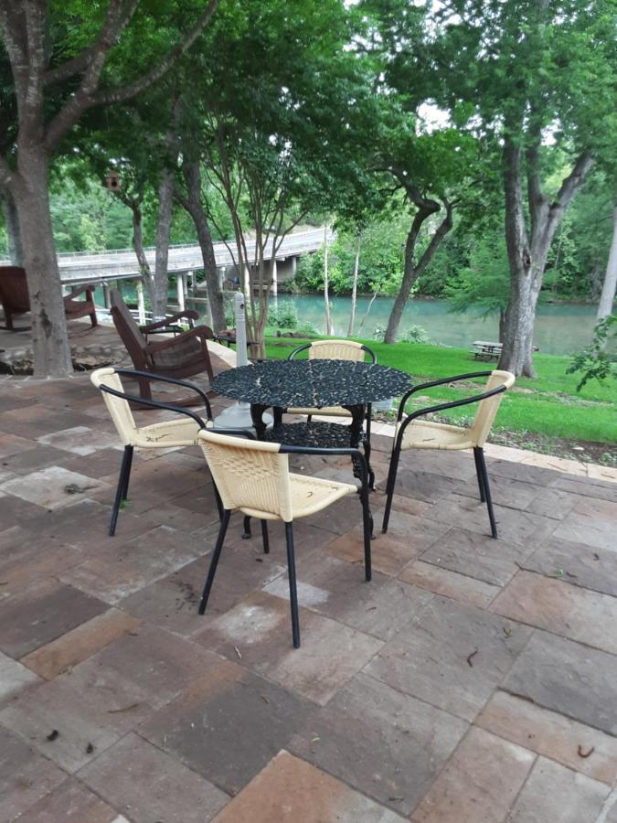 Horseshoe Riverside Lodge キャニオン・レイク エクステリア 写真