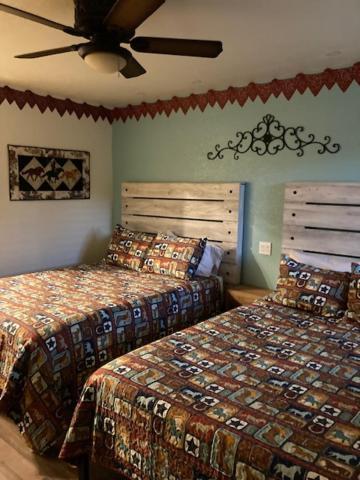 Horseshoe Riverside Lodge キャニオン・レイク エクステリア 写真