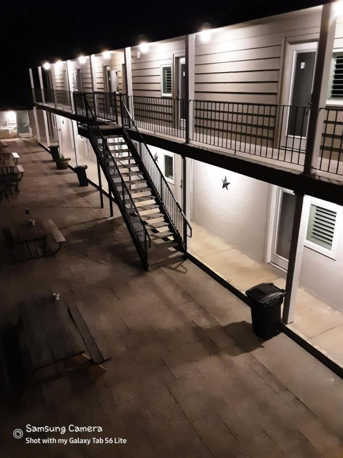 Horseshoe Riverside Lodge キャニオン・レイク エクステリア 写真