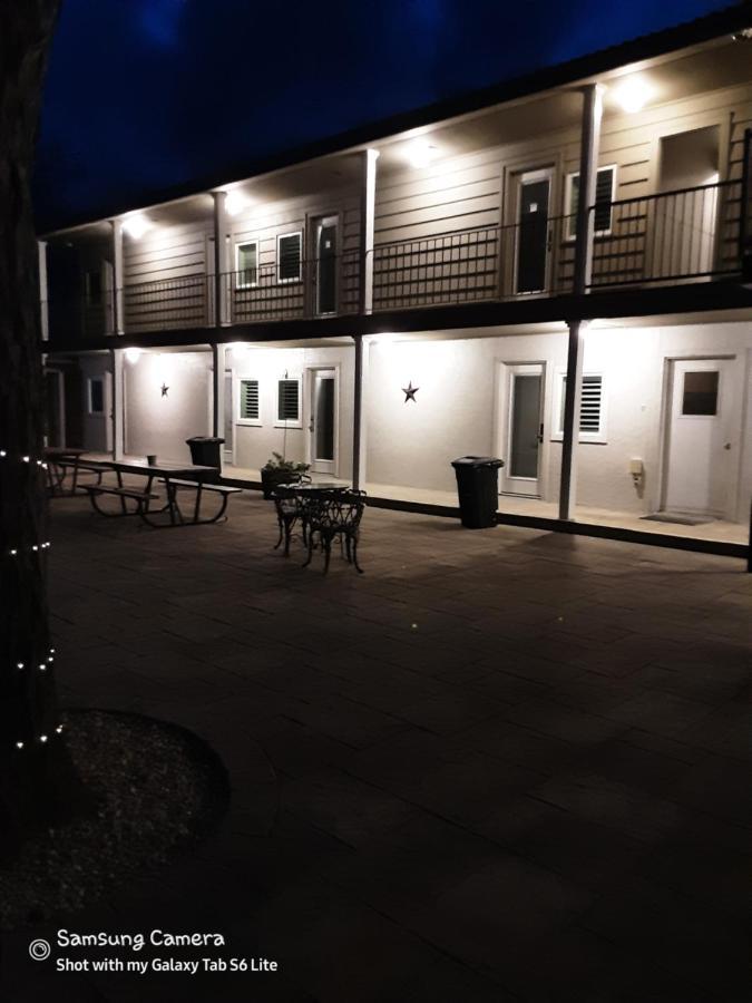 Horseshoe Riverside Lodge キャニオン・レイク エクステリア 写真